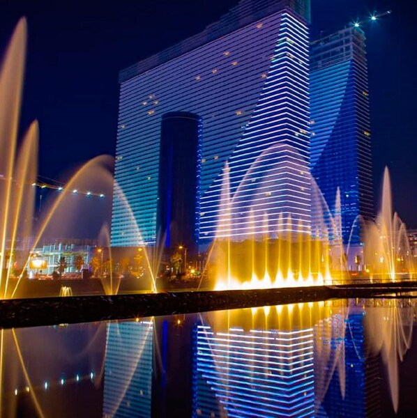 Fountain - Comfort Inn Orbi City (Batumi)