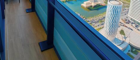 Suite – deluxe, 1 soverom, ikke-røyk, sjøutsikt | Balkong