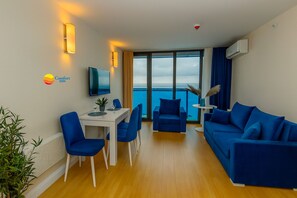 Panoramic Suite - Comfort Inn Orbi City (Batumi)