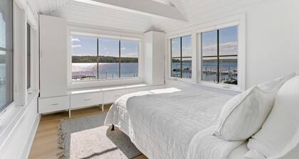 Lakefront Beach Cottage with Boat Slip