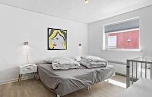 4 habitaciones, cuna de viaje y wifi gratis 