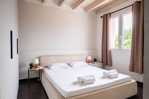 2 bedrooms, WiFi, bed sheets - Residence Jasmine Pool and Garden (Porte Rosse)