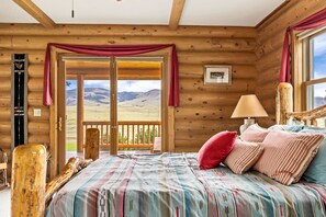 4 bedrooms, WiFi, bed sheets - Wolf Creek Lodge Montana (Wolf Creek)