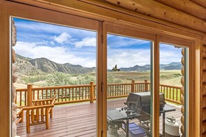 Interior - Wolf Creek Lodge Montana (Wolf Creek)