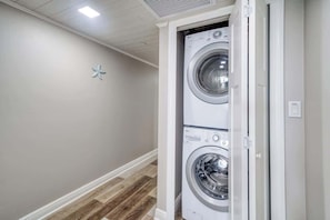 Interior - Four Shores #2 Sunset Condo Direct Gulf w Pool & Spa (Indian Shores)