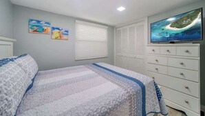 Unclassified image, 5 of 67, button - 2000 SqFt Condo with Private Indoor Poolside Cabana (Indian Shores)