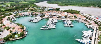 Caralva 172: Tranquil villa w/ pool, lush garden, housekeeper, and golf cart