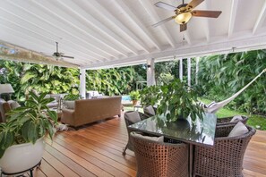 Outdoor dining - Caralva 172: Tranquil villa w/ pool, lush garden, housekeeper, and golf cart (Casa de Campo)