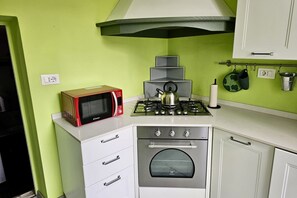 Fridge, oven, dishwasher