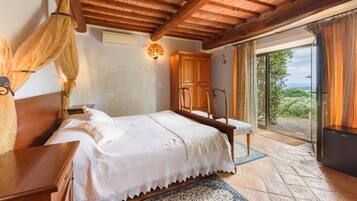 7 camere, ferro/asse da stiro, culla da viaggio, Wi-Fi