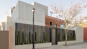 Bagian depan properti