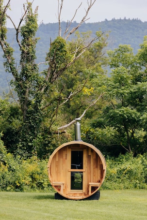 Spa. Battenkill Glamping Resort