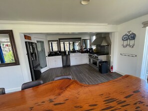 Private kitchen - 3 Story Rainbow Riverfront House With Panoramic Views!  (Dunnellon)