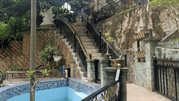 Mặt tiền nơi lưu trú