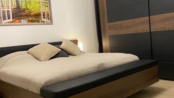 3 chambres, fer et planche Ă repasser, Wi-Fi, draps fournis