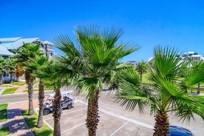 Apartment (2 Bedrooms) | Front of property