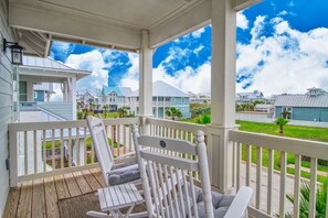 Interior - Tide Water 261 HI (Port Aransas)