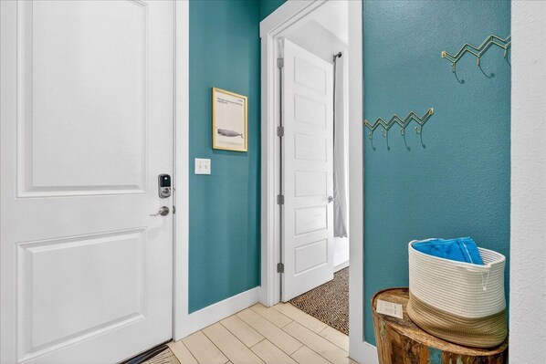 Interior - Golden Hour TC 3204 (Port Aransas)