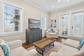 Apartment (2 Bedrooms) | Interior - Palm Tree Retreat TC 3102 (Port Aransas)