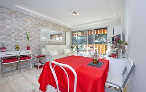 Interior - Nice apartment in Mandelieu-la-Napoule (Mandelieu-la-Napoule)