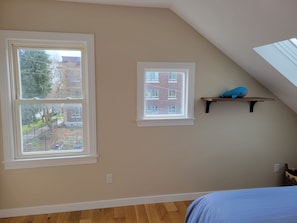 3 bedrooms, iron/ironing board, free WiFi, bed sheets - Cozy Centrally Located House, Near Stadiums, Hospitals, Cap Hill, CID, SU (Seattle)