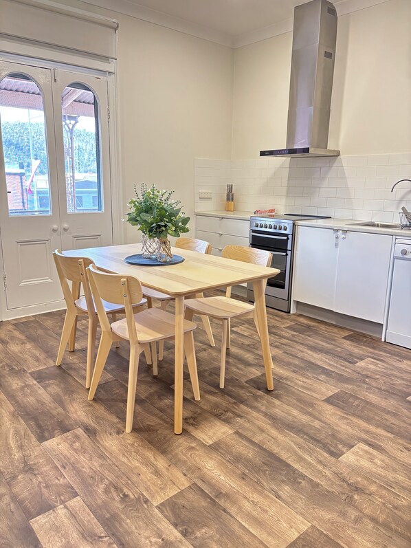 Dining - Apartment 2, Cosy 2 bedder (Lithgow)
