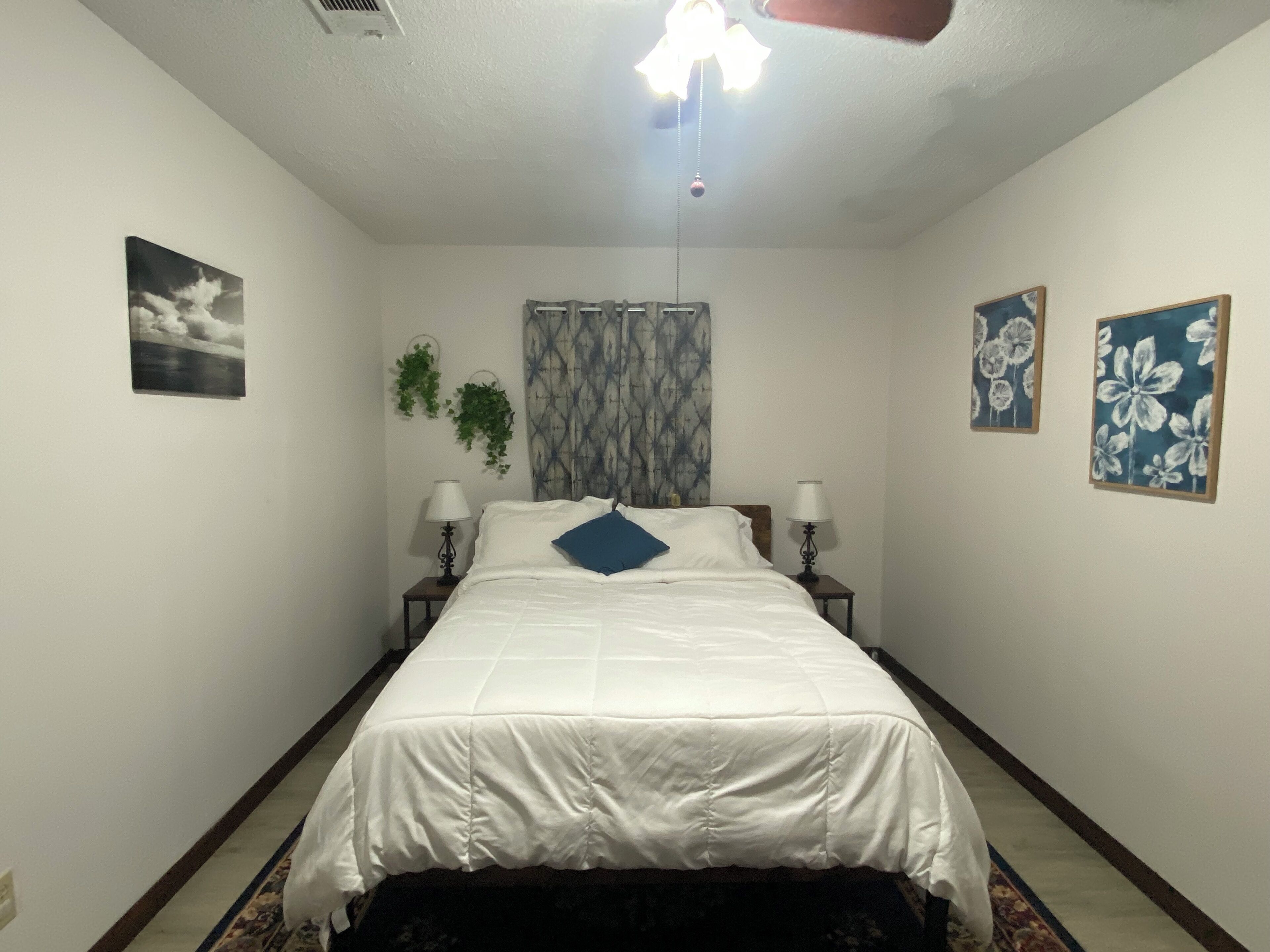 4 室のベッドルーム、WiFi、ベッドシーツ