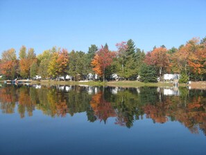 Miscellaneous - The Rockwood - 26' RV/trailer (Cloyne)