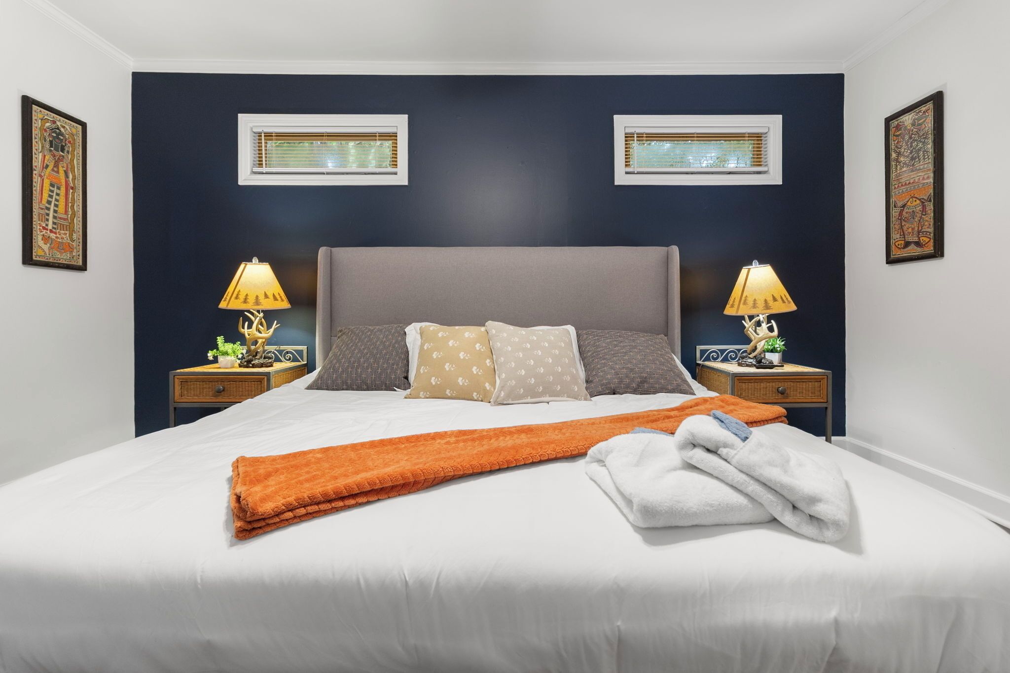 4 多间卧室、办公桌、熨斗/熨衣板、旅行婴儿床