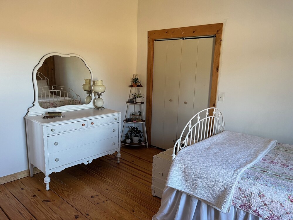 Peaceful Kentucky barn home near KY Derby, PGA and Bourbon Trail