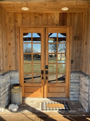 Exterior detail - Peaceful Kentucky barn home near KY Derby, PGA and Bourbon Trail. (Finchville)