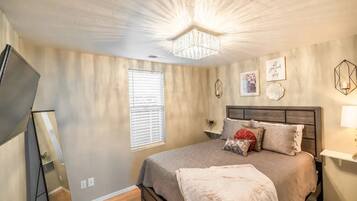 1 bedroom, iron/ironing board, WiFi, bed sheets