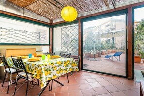 Dining - Nice apartment located on the first floor of a building without elevator (NOT suitable for the disabled) and able to comfortably accommodate up to five people. The accommodation is located in the historic center of Lerici, a few steps from Piazza Mottino (Lerici)