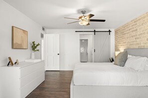 2 chambres, bureau, lit parapluie, Wi-Fi gratuit