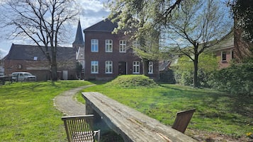 Enceinte de lâhĂ©bergement