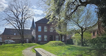 Ferienwohnung Jesus - Großzügiges Loft mit Blick auf Burg und Kirchturm