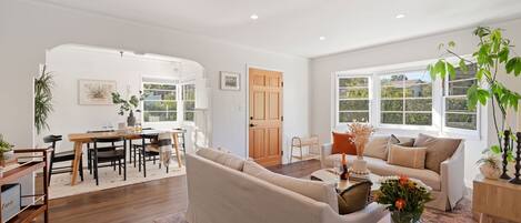 TV, fireplace, books, stereo