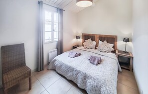 2 室のベッドルーム、WiFi (無料)