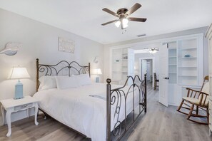 3 室のベッドルーム、アイロン / アイロン台、WiFi、ベッドシーツ