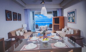 Smart TV, ping pong, computer monitors, printers - THE Grand Mayan Nuevo Vallarta Vidanta, ONE Bedroom Suite, Sleeps 4 Adults 2kids (Las Jarretaderas)