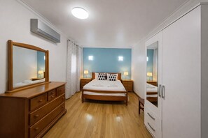 2 makuuhuonetta, silitysrauta/-lauta, ilmainen Wi-Fi, vuodevaatteet
