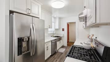 Maison, 4 chambres | Cuisine privée