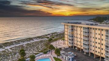 Condo (San Marco, 5th Floor with Private Bea) | Fachada