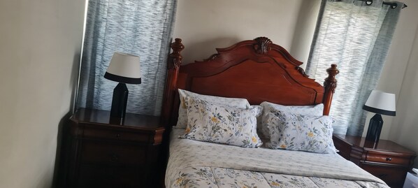 2 Schlafzimmer, Bügeleisen/Bügelbrett, WLAN, Bettwäsche