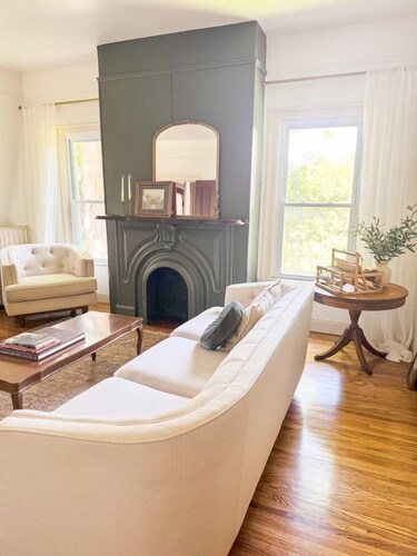 Historic Victorian Charm 5 bedroom 2 Bath. EV Charging 