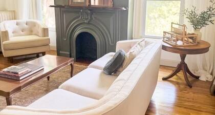 Historic Victorian Charm 5 bedroom 2 Bath. EV Charging