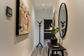 Apartment | 3 bedrooms - The Harlesden Escape - Spacious 3bdr Flat With Balcony (London)