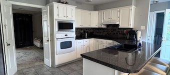 Phenomenal 4 Bedroom Home - The Ultimate Retreat.