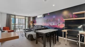 Smart TV, DVD player