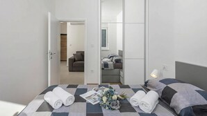 1 chambre, fer et planche à repasser, Wi-Fi gratuit, draps fournis